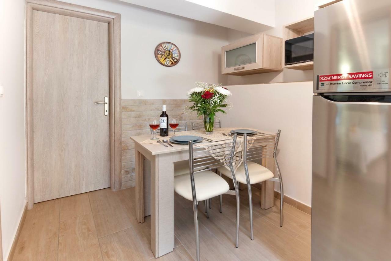 Sweet Home Apartment Gaios Exterior photo